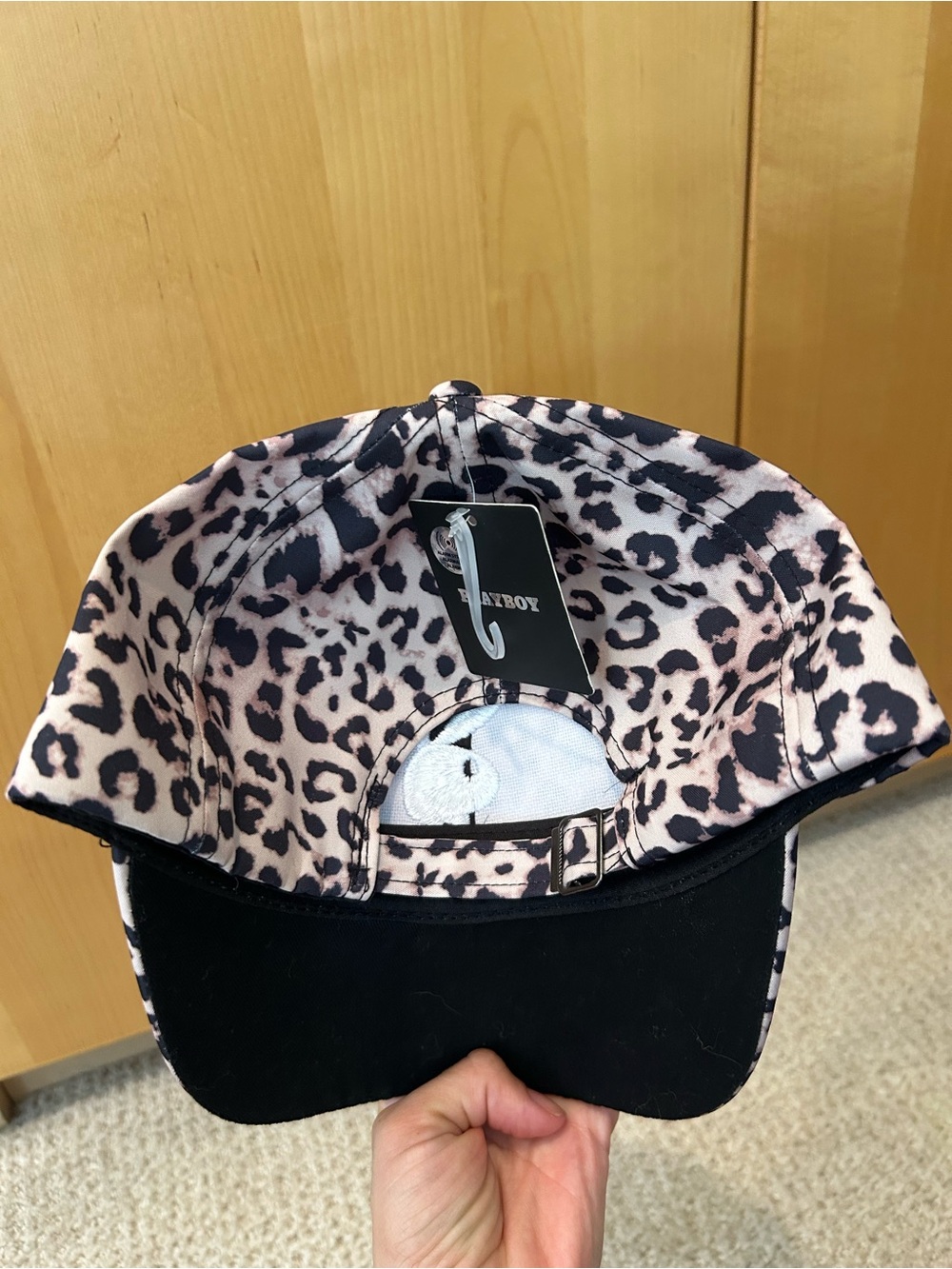 PLAYBOY Leopard Print Cap with White Bunny Emblem - Picture 2 of 2